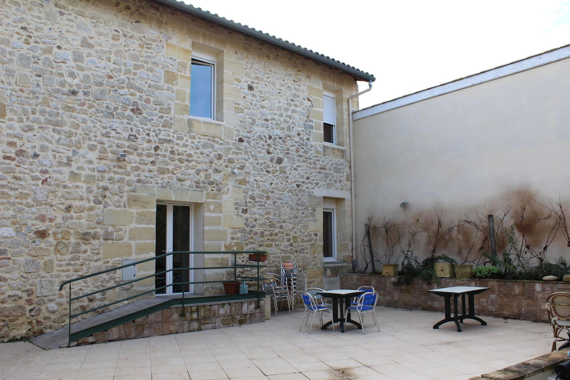 Le Phenix Hotel Castillon-la-Bataille Exterior foto